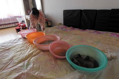 淇县楼上漏水，住户失联，小区没物管，业主维权难！律师来支招……